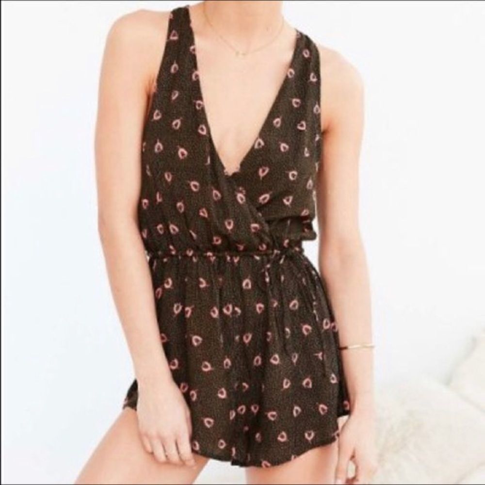 Out From Under UO Tulip Romper Small
